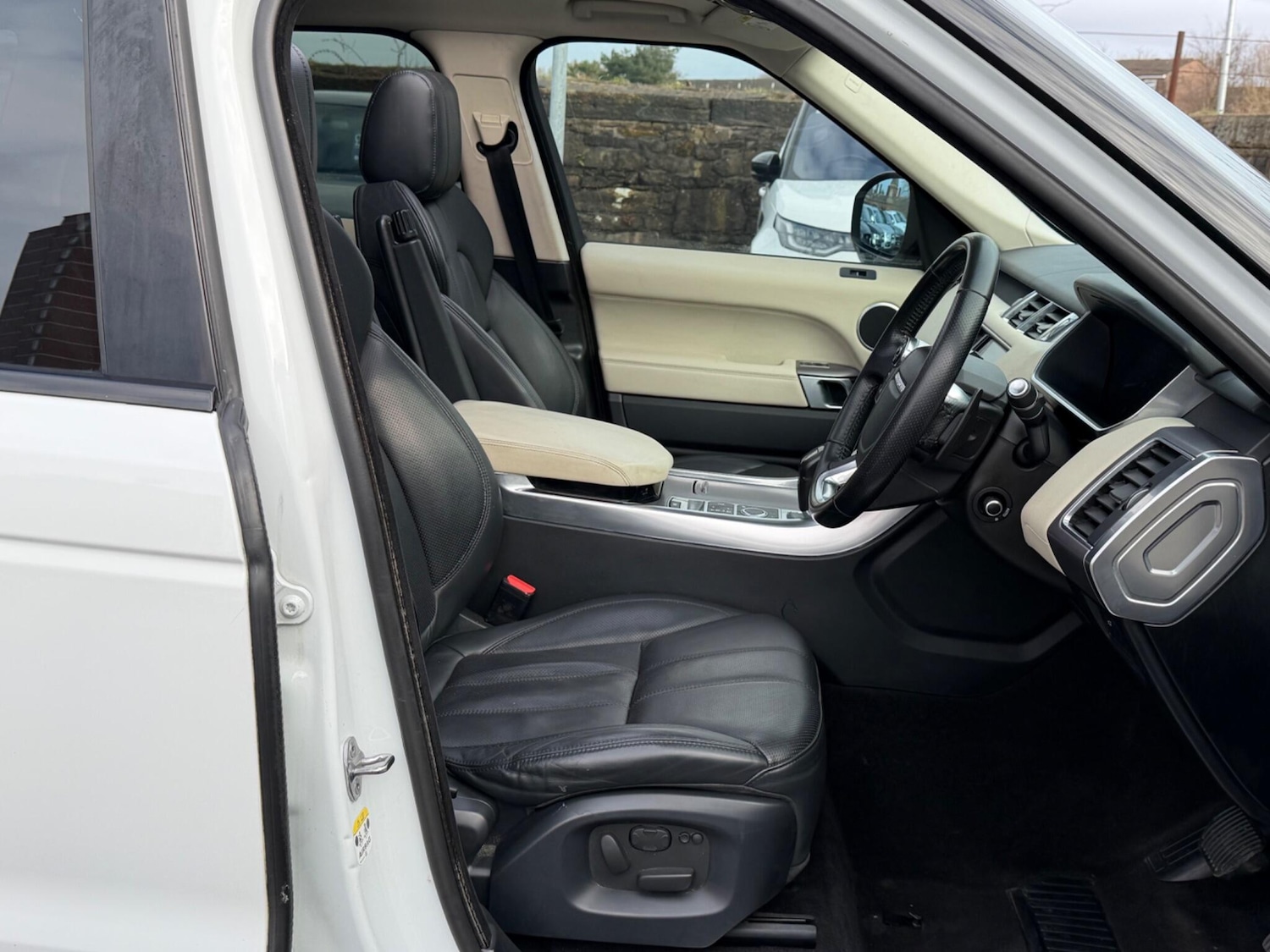 Used Land Rover Range Rover Sport 2014 for sale - 77646598: Photo 16