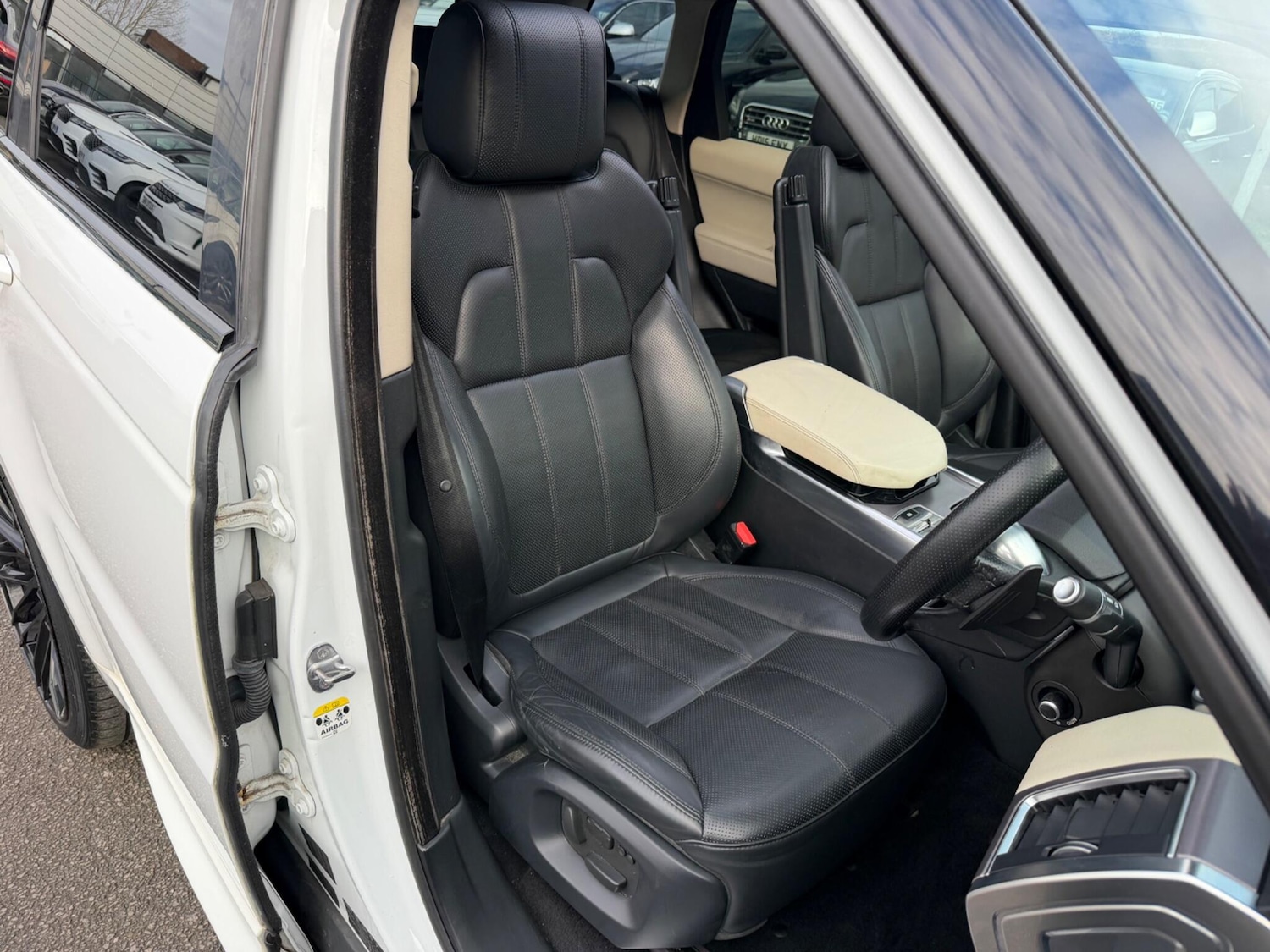 Used Land Rover Range Rover Sport 2014 for sale - 77646598: Photo 18