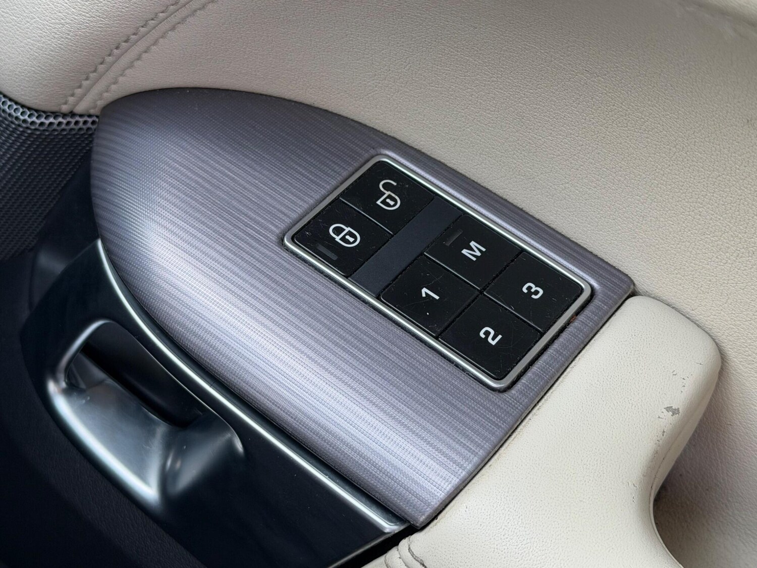 Used Land Rover Range Rover Sport 2014 for sale - 77646598: Photo 47