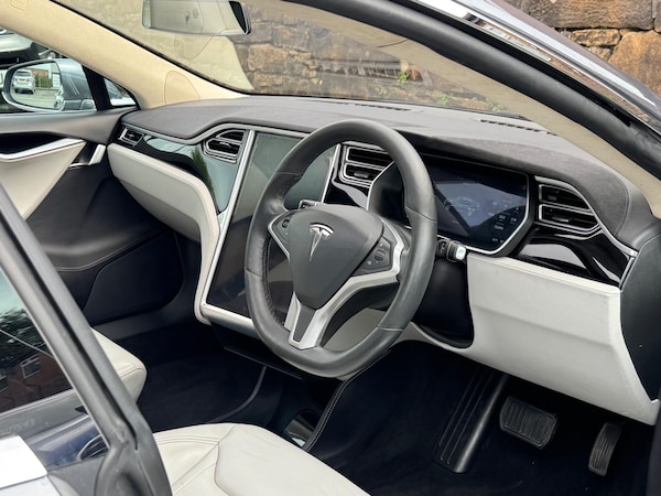 Used Tesla Model S 2016 for sale - 76161075: Photo 13