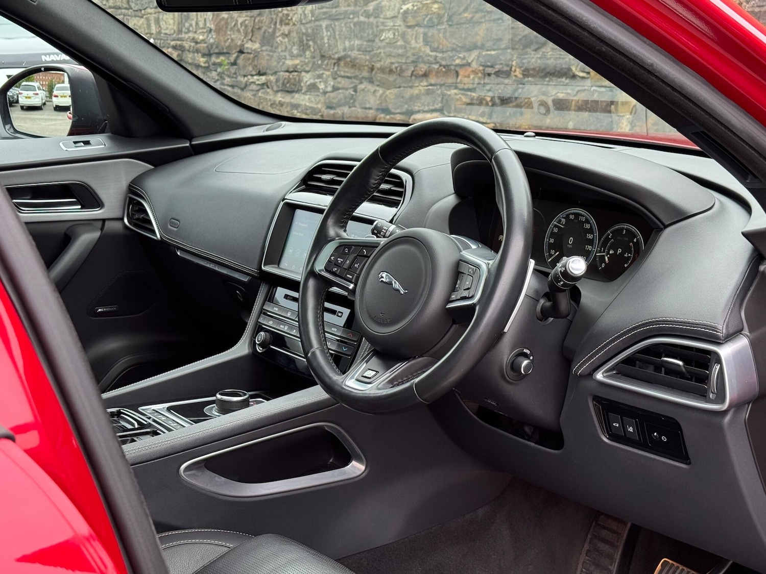 Used Jaguar F-Pace 2017 for sale - 76161072: Photo 11