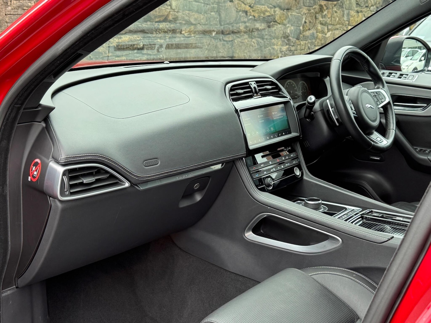 Used Jaguar F-Pace 2017 for sale - 76161072: Photo 13