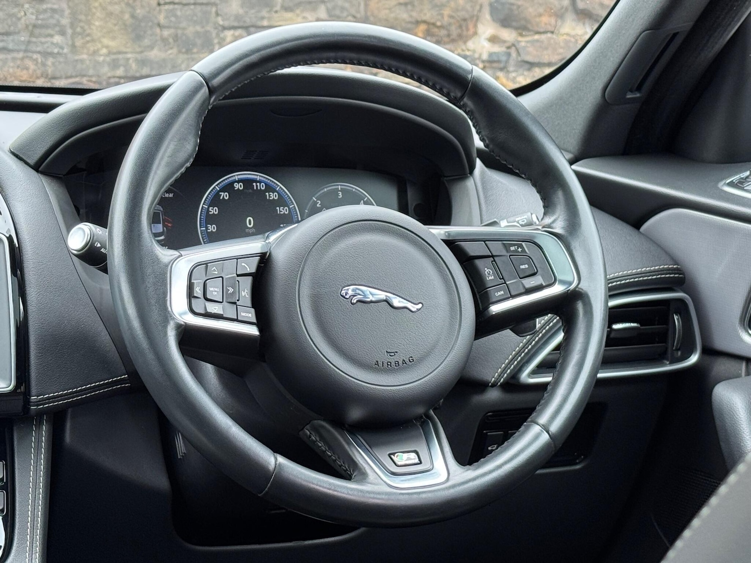 Used Jaguar F-Pace 2017 for sale - 76161072: Photo 24