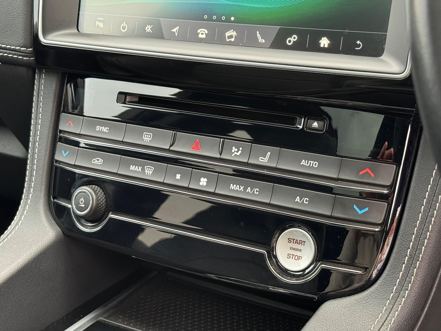 Used Jaguar F-Pace 2017 for sale - 76161072: Photo 37