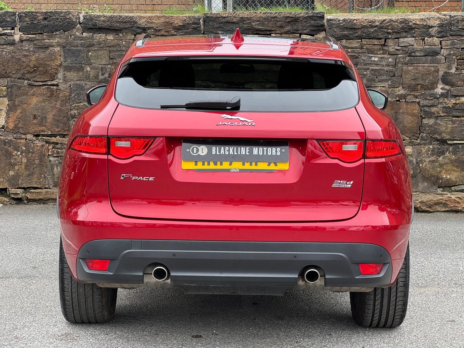 Used Jaguar F-Pace 2017 for sale - 76161072: Photo 6