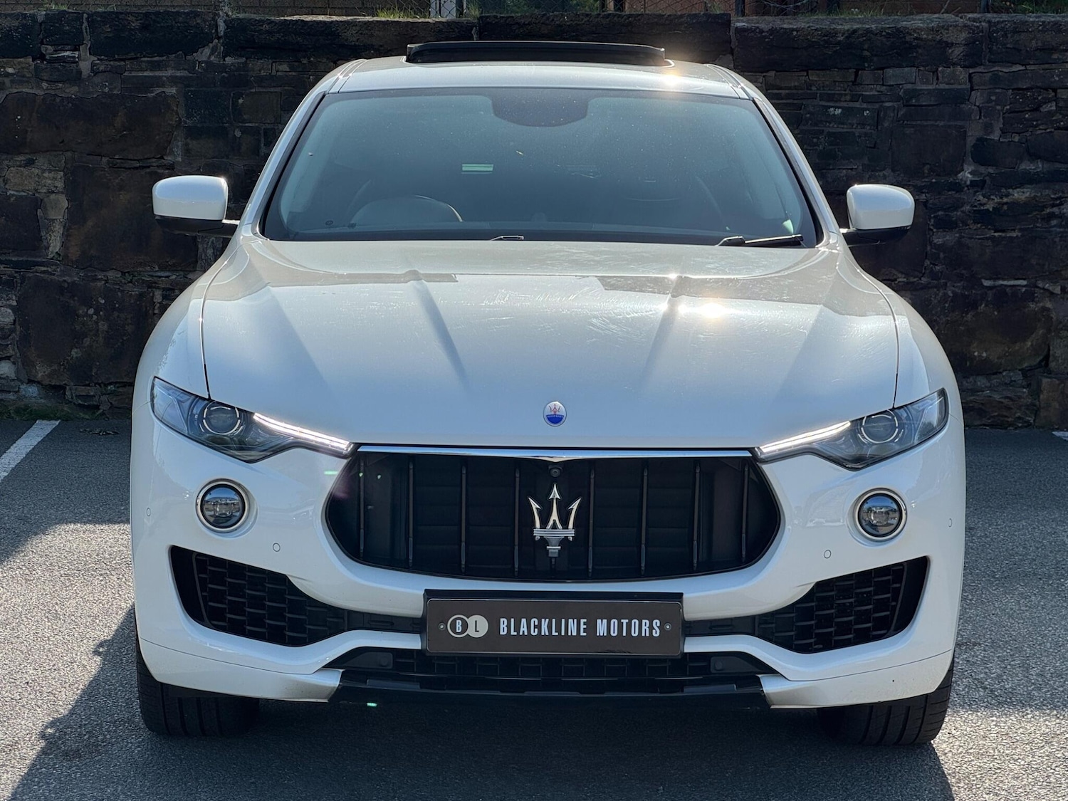 Used Maserati Levante 2016 for sale - 76987998: Photo 2