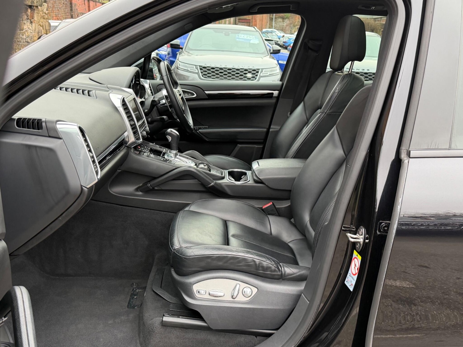 Used Porsche Cayenne 2014 for sale - 77254969: Photo 17