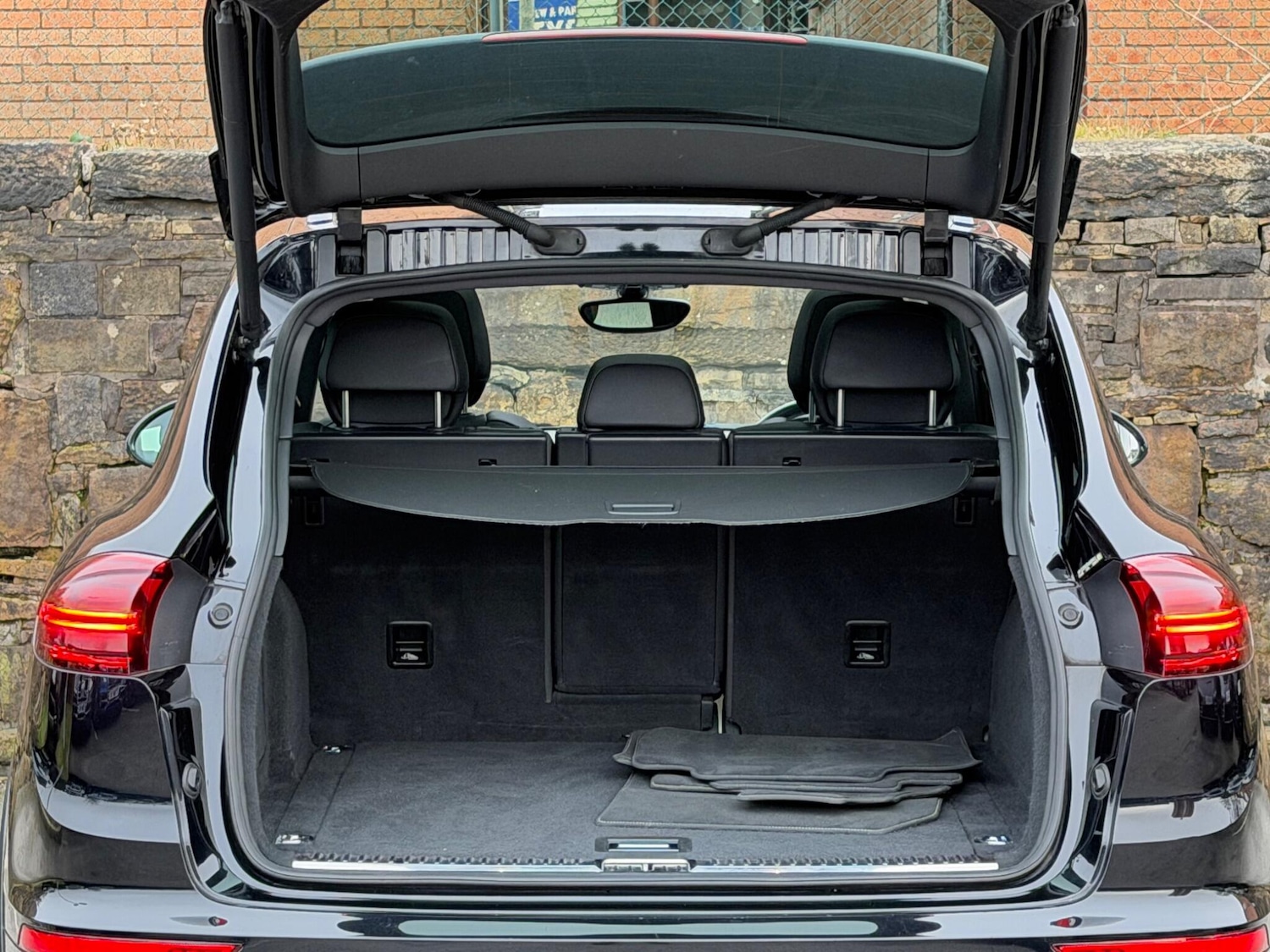 Used Porsche Cayenne 2014 for sale - 77254969: Photo 23