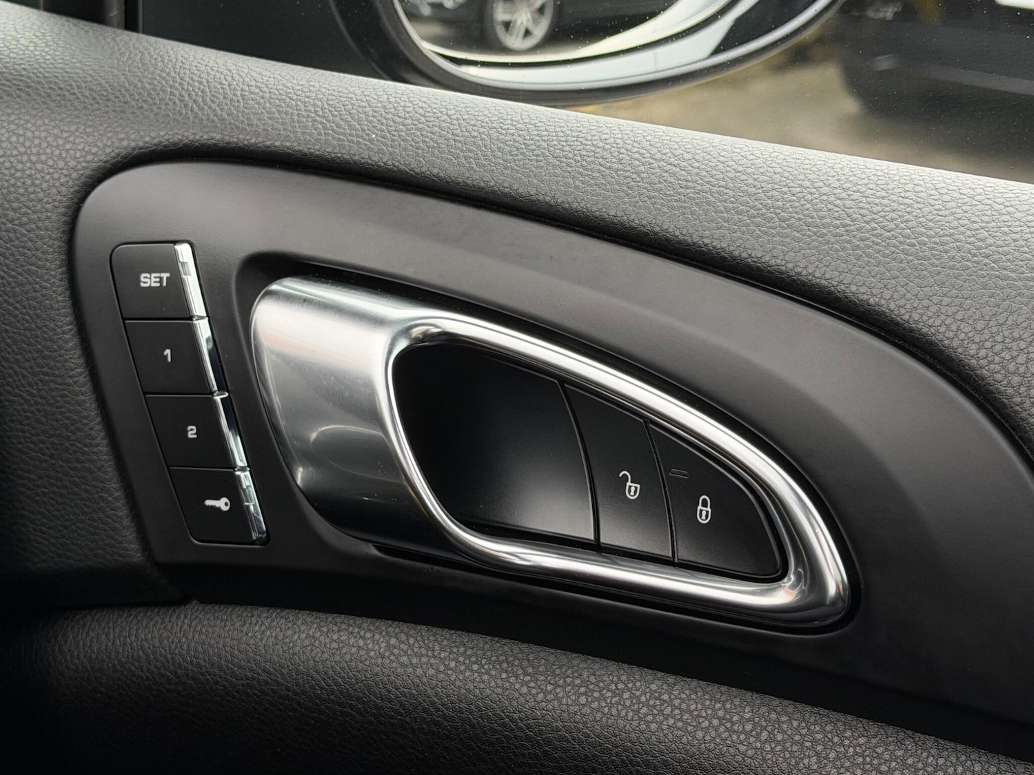 Used Porsche Cayenne 2014 for sale - 77254969: Photo 50