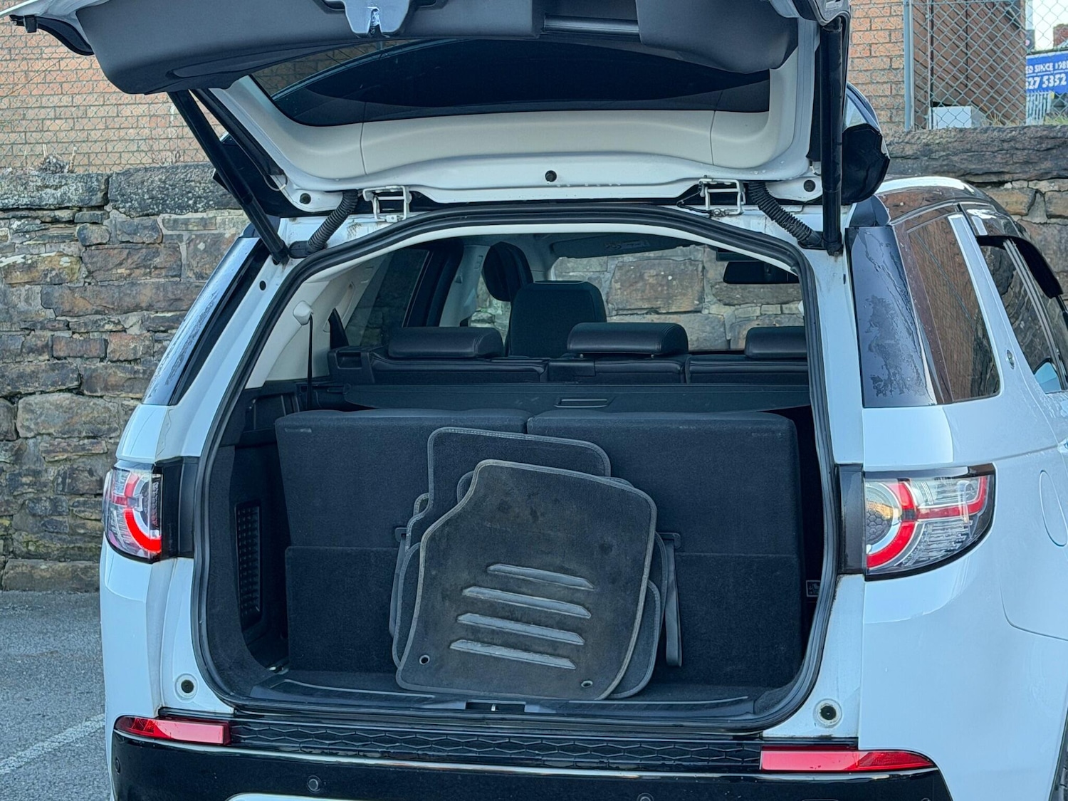 Used Land Rover Discovery Sport 2017 for sale - 77097959: Photo 22