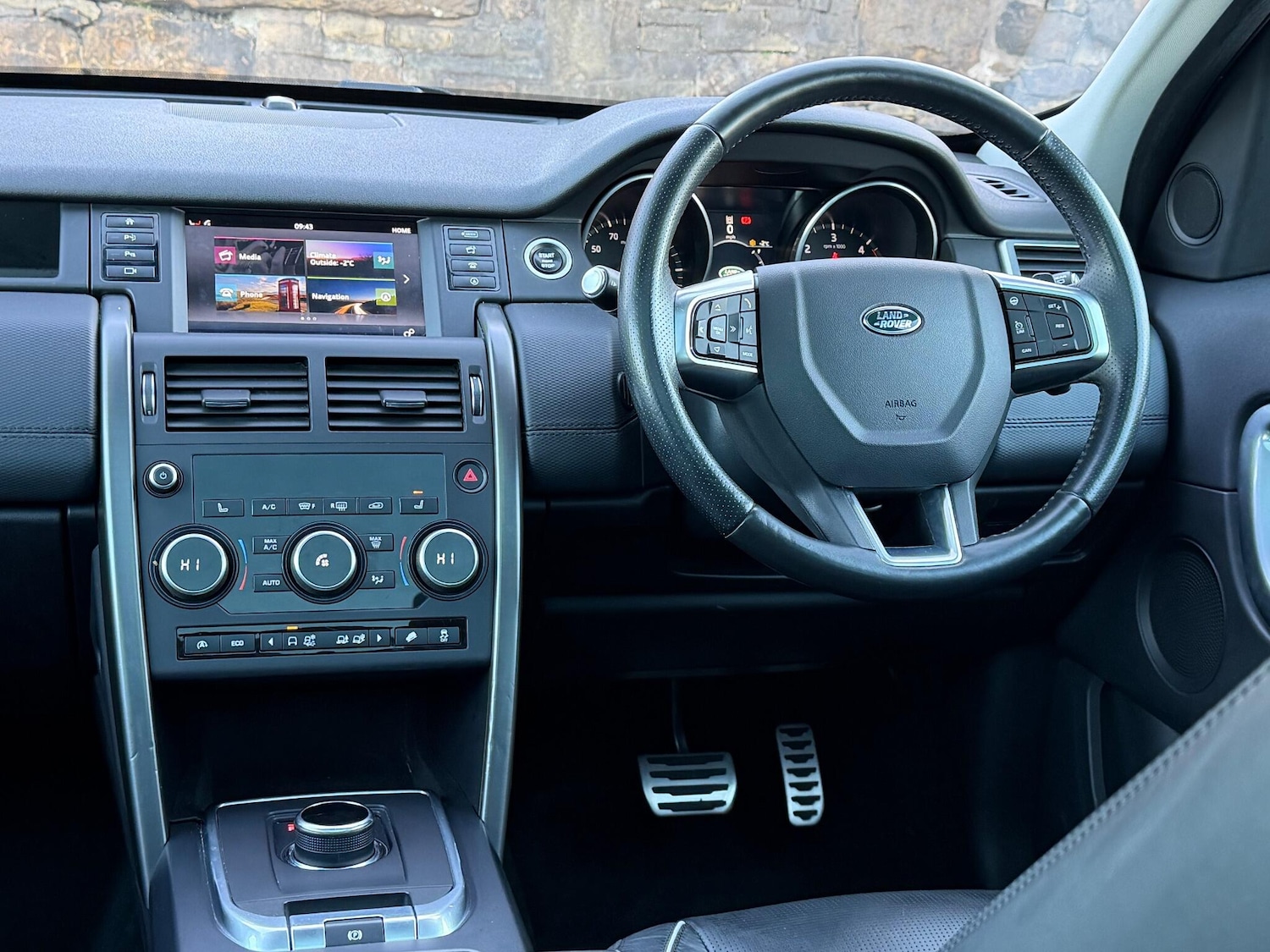 Used Land Rover Discovery Sport 2017 for sale - 77097959: Photo 26