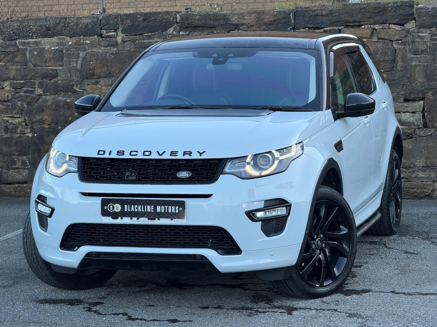 Used Land Rover Discovery Sport 2017 for sale - 77097959: Photo 3