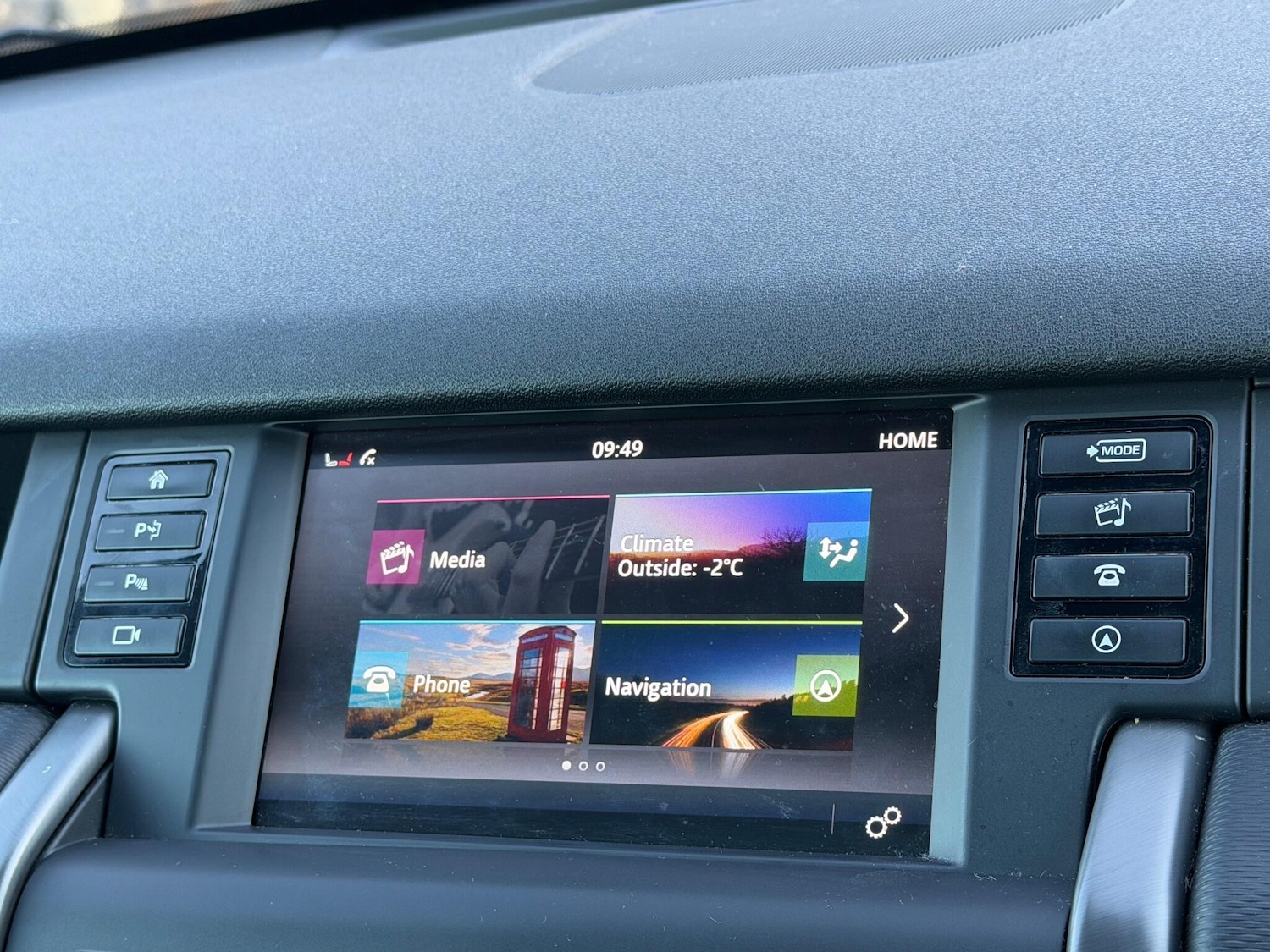 Used Land Rover Discovery Sport 2017 for sale - 77097959: Photo 31