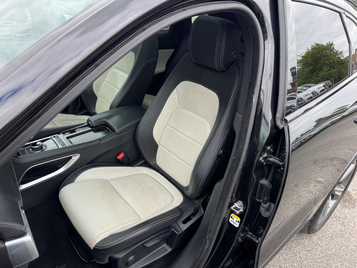 Used Jaguar F-Pace 2018 for sale - 76161082: Photo 18