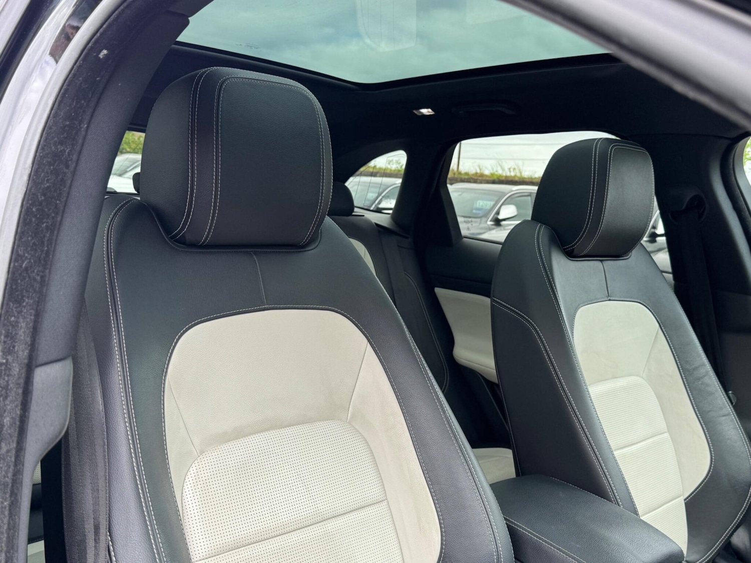 Used Jaguar F-Pace 2018 for sale - 76161082: Photo 19