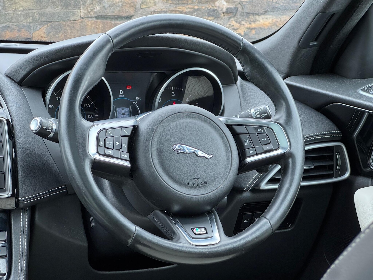 Used Jaguar F-Pace 2018 for sale - 76161082: Photo 26