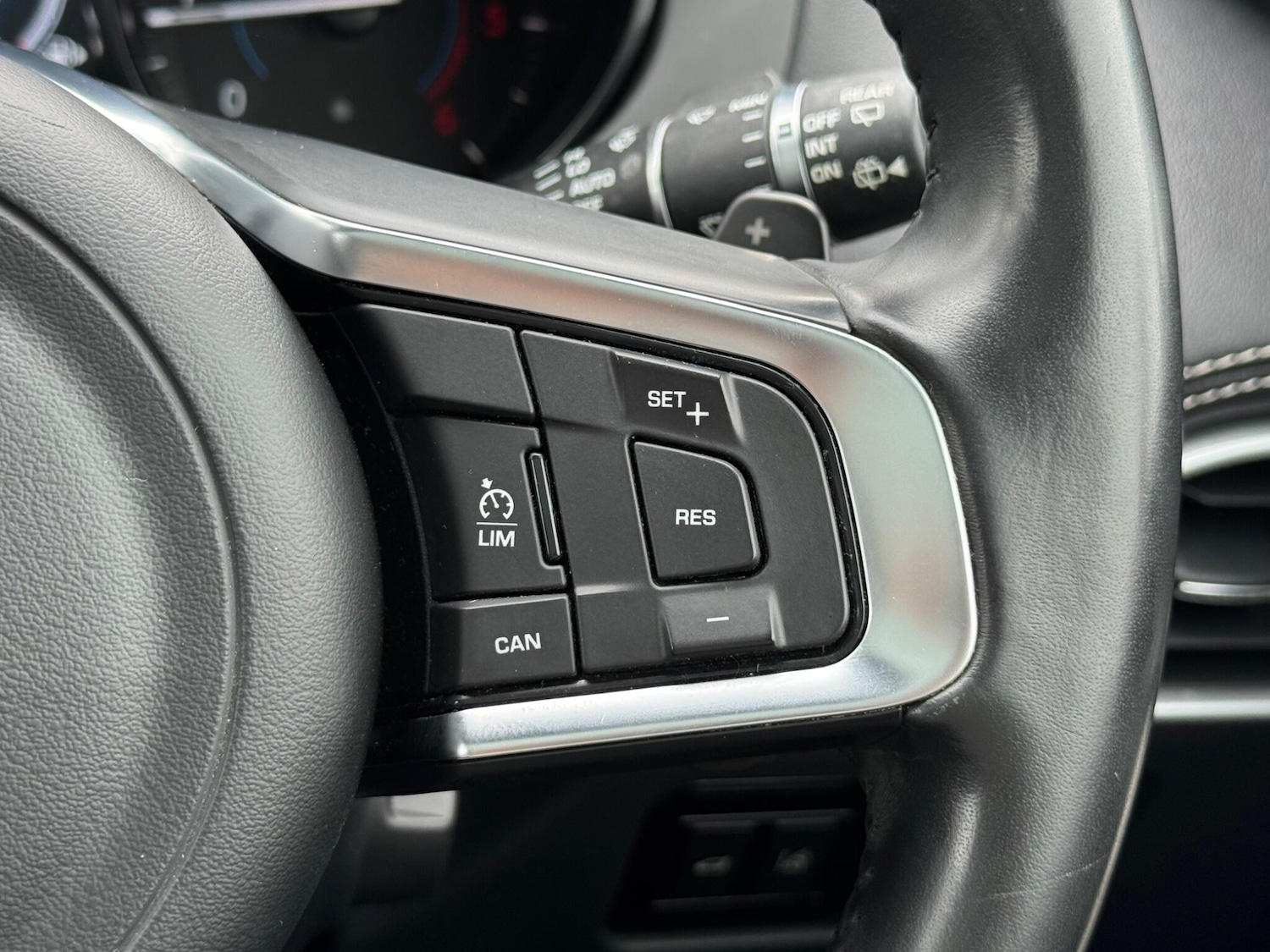 Used Jaguar F-Pace 2018 for sale - 76161082: Photo 27