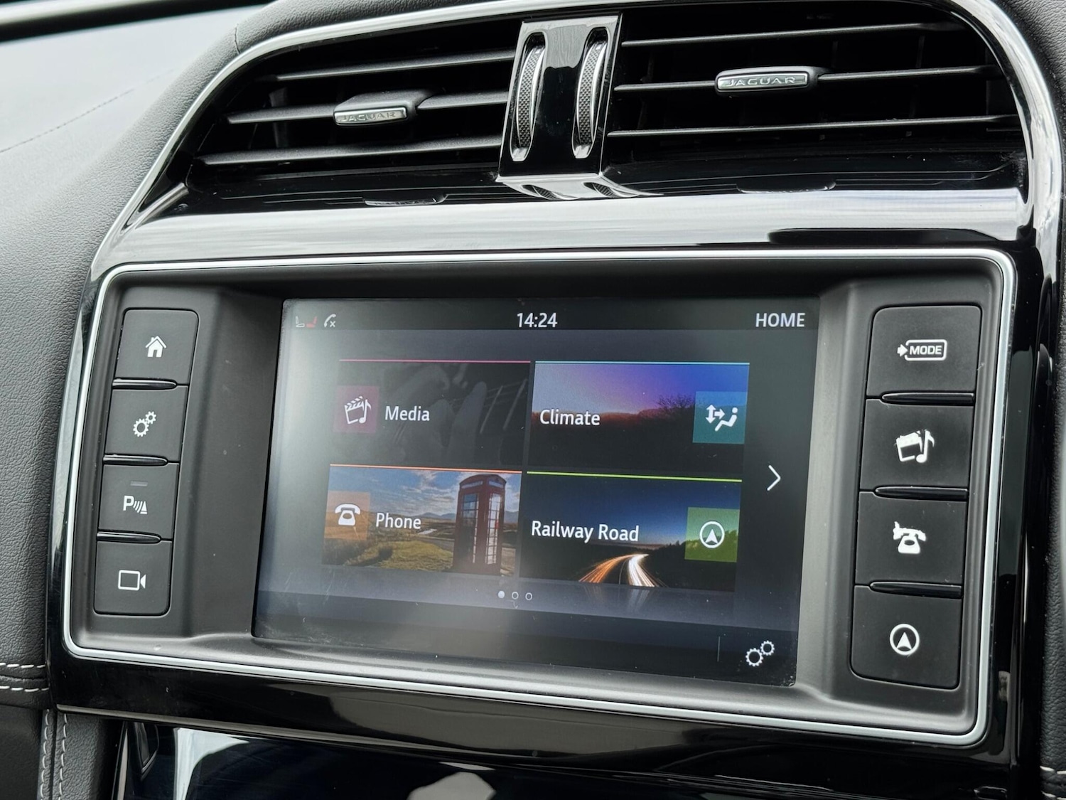 Used Jaguar F-Pace 2018 for sale - 76161082: Photo 30