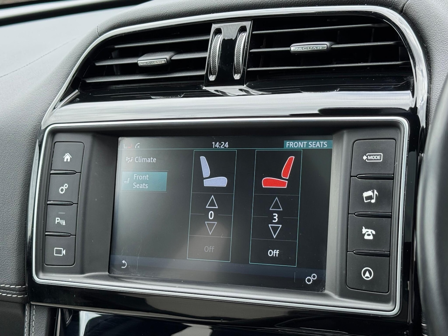 Used Jaguar F-Pace 2018 for sale - 76161082: Photo 32
