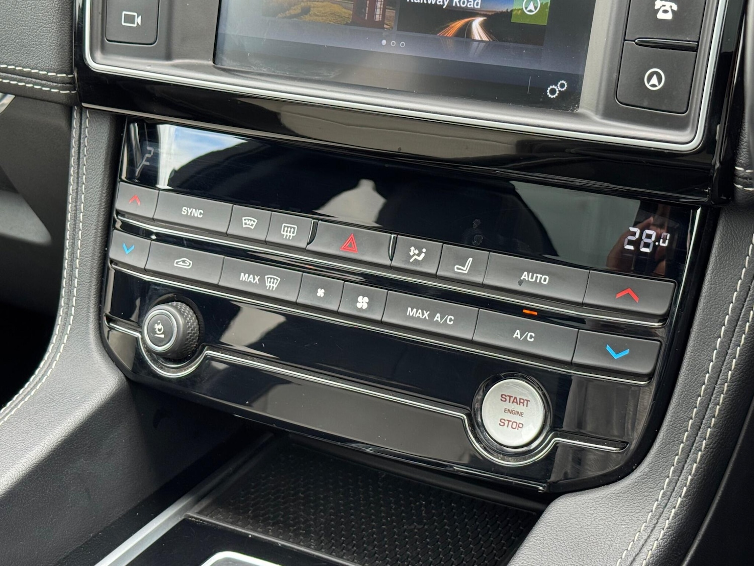 Used Jaguar F-Pace 2018 for sale - 76161082: Photo 37