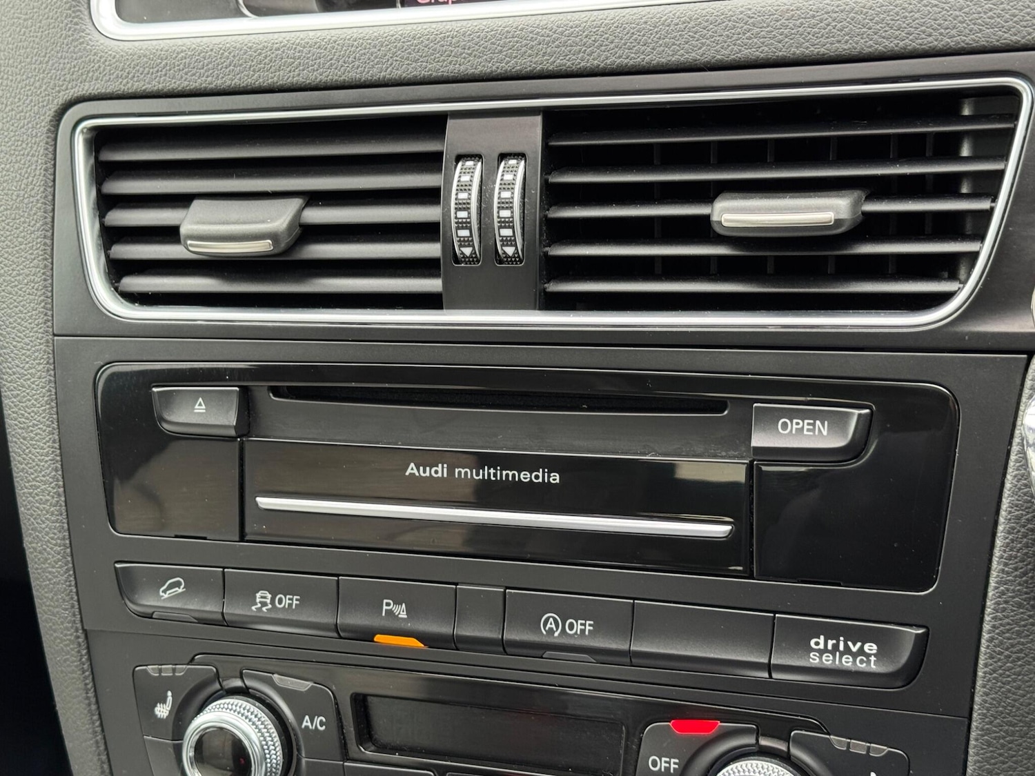 Used Audi SQ5 2015 for sale - 76161083: Photo 42