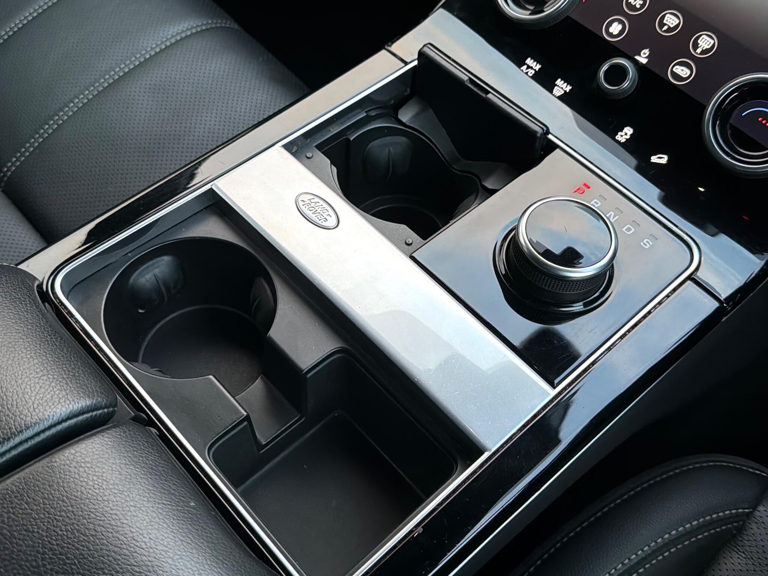 Used Land Rover Range Rover Velar 2018 for sale - 76550018: Photo 27