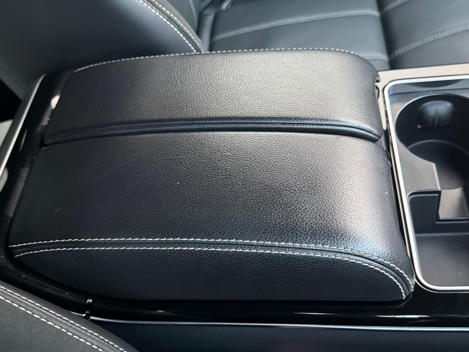 Used Land Rover Range Rover Velar 2018 for sale - 76550018: Photo 30