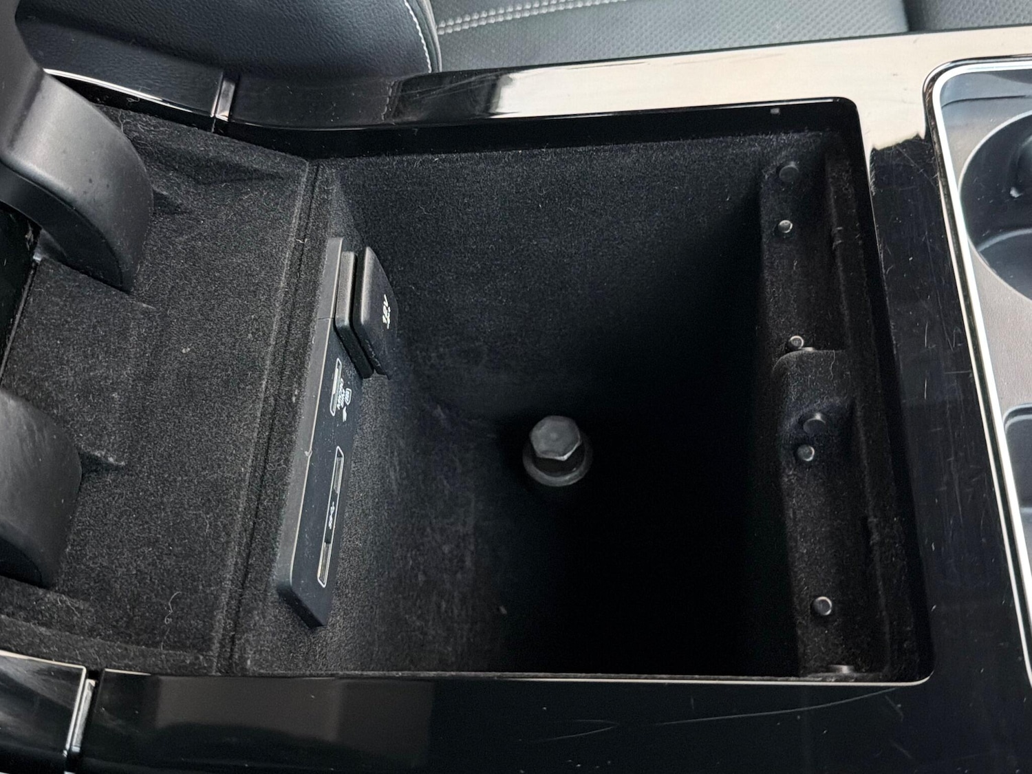 Used Land Rover Range Rover Velar 2018 for sale - 76550018: Photo 31