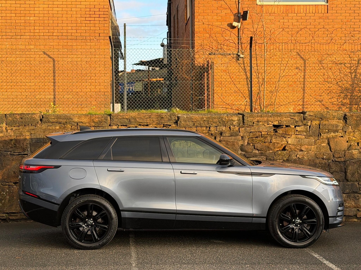 Used Land Rover Range Rover Velar 2018 for sale - 76550018: Photo 8