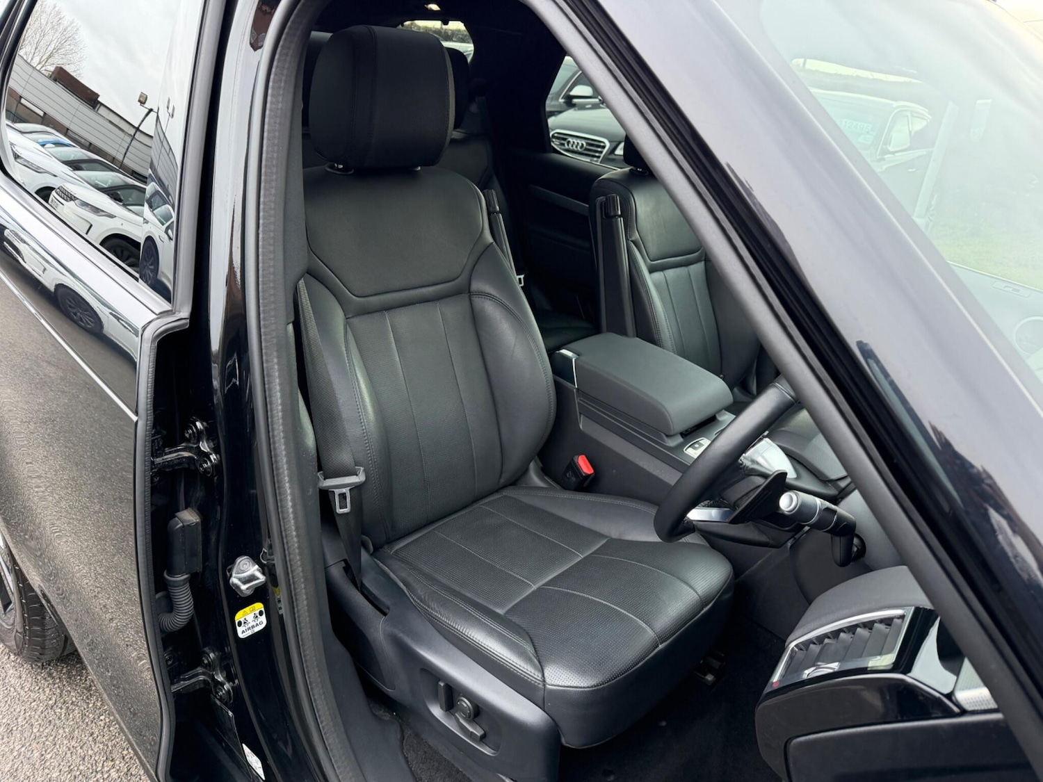 Used Land Rover Discovery 2020 for sale - 77468150: Photo 18