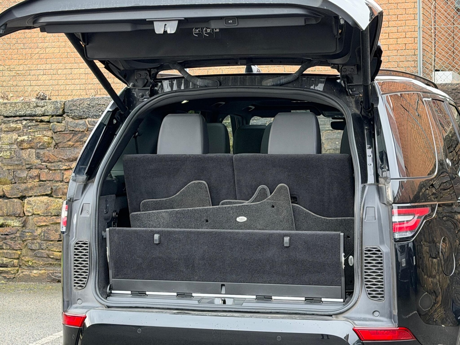 Used Land Rover Discovery 2020 for sale - 77468150: Photo 23