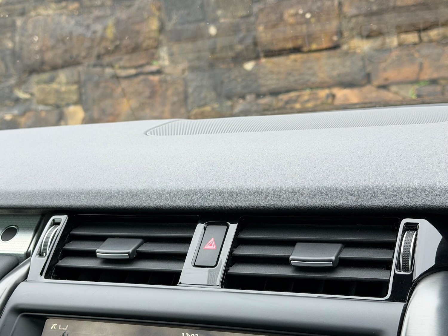 Used Land Rover Discovery 2020 for sale - 77468150: Photo 32