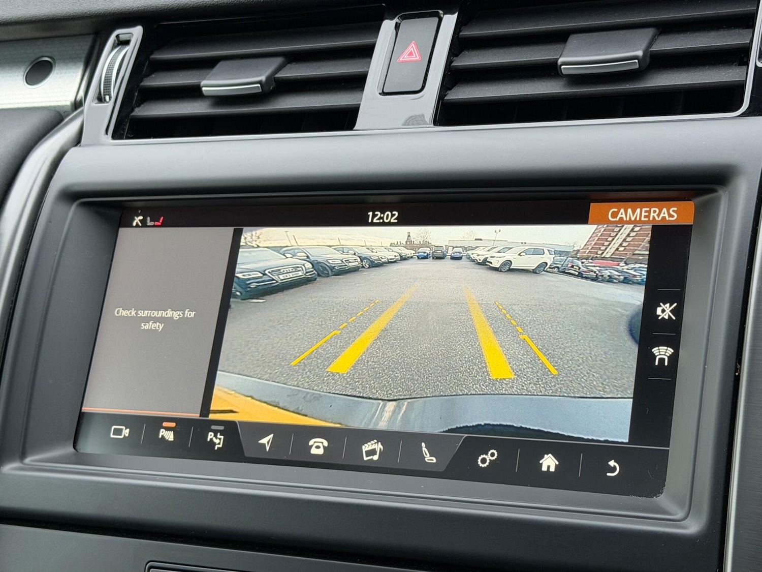 Used Land Rover Discovery 2020 for sale - 77468150: Photo 37