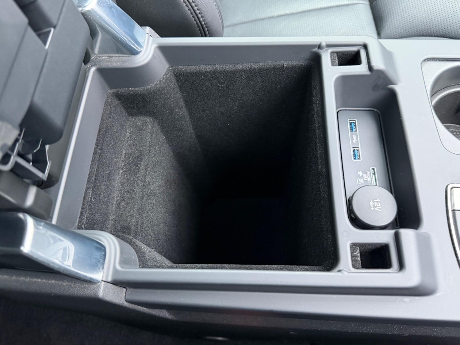 Used Land Rover Discovery 2020 for sale - 77468150: Photo 48