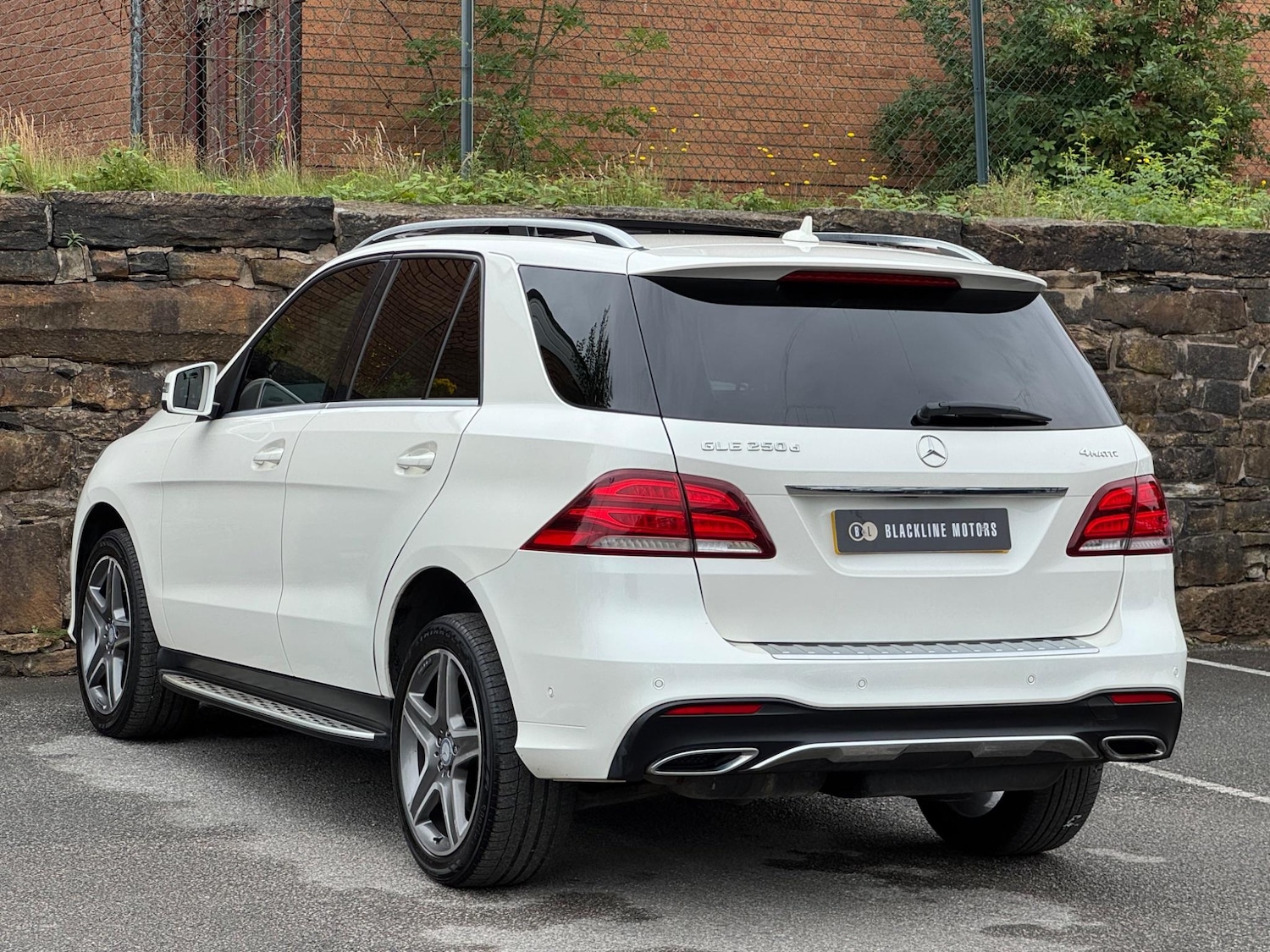 Used Mercedes-Benz GLE 2017 for sale - 76161063: Photo 5