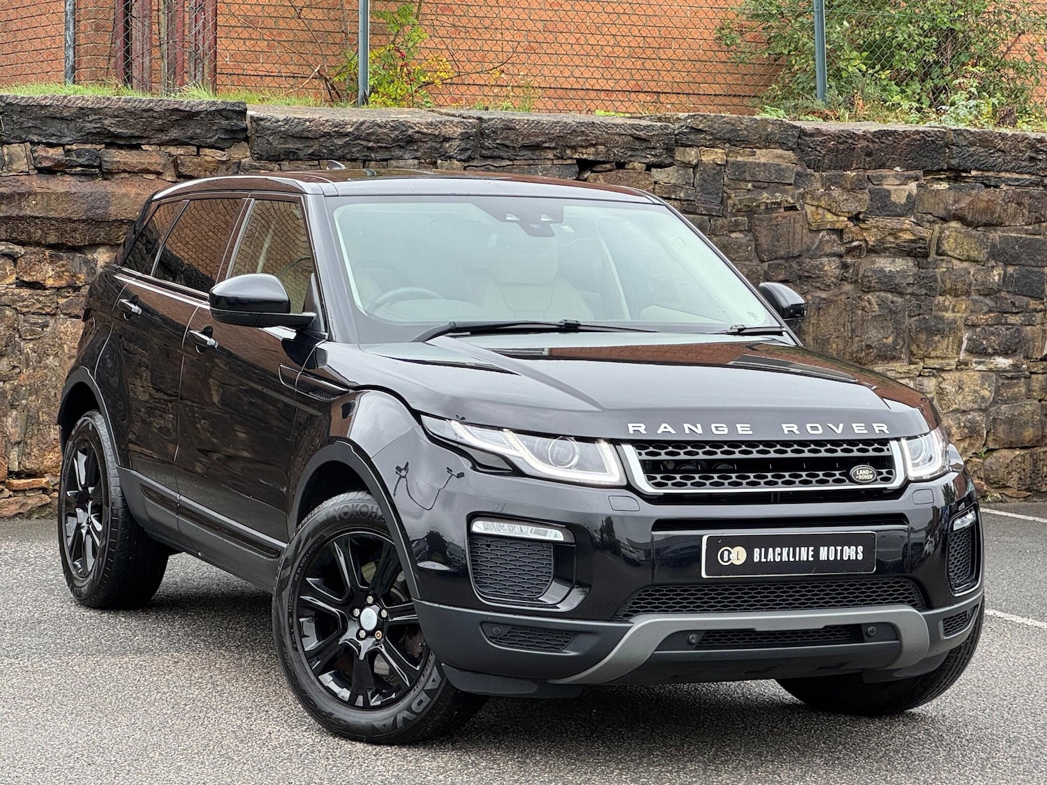 Used Land Rover Range Rover Evoque 2016 for sale - 76161068: Photo 1