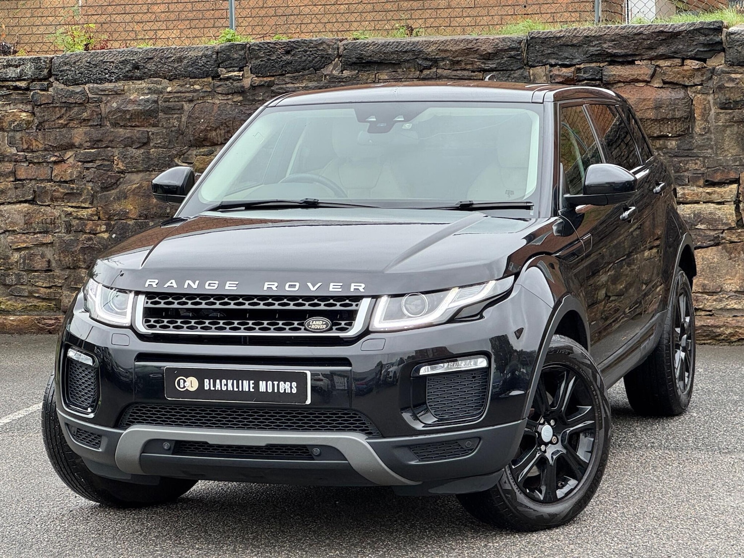 Used Land Rover Range Rover Evoque 2016 for sale - 76161068: Photo 3
