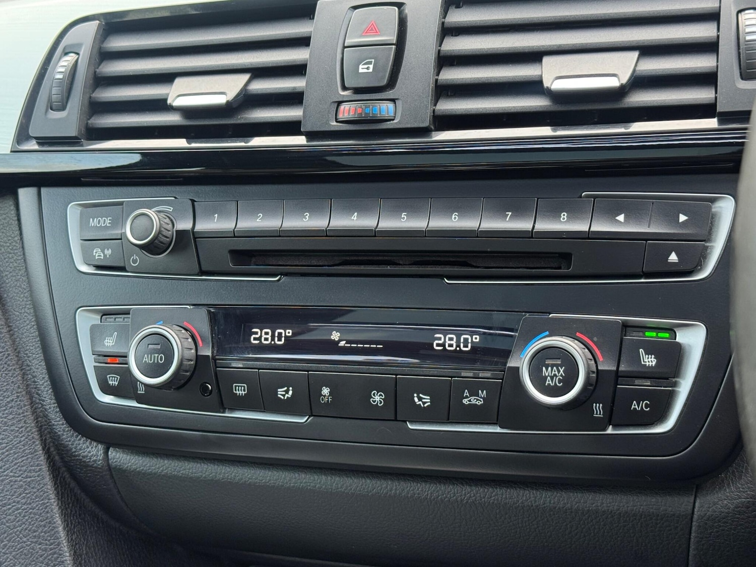 Used BMW 3 Series 2016 for sale - 76990465: Photo 40