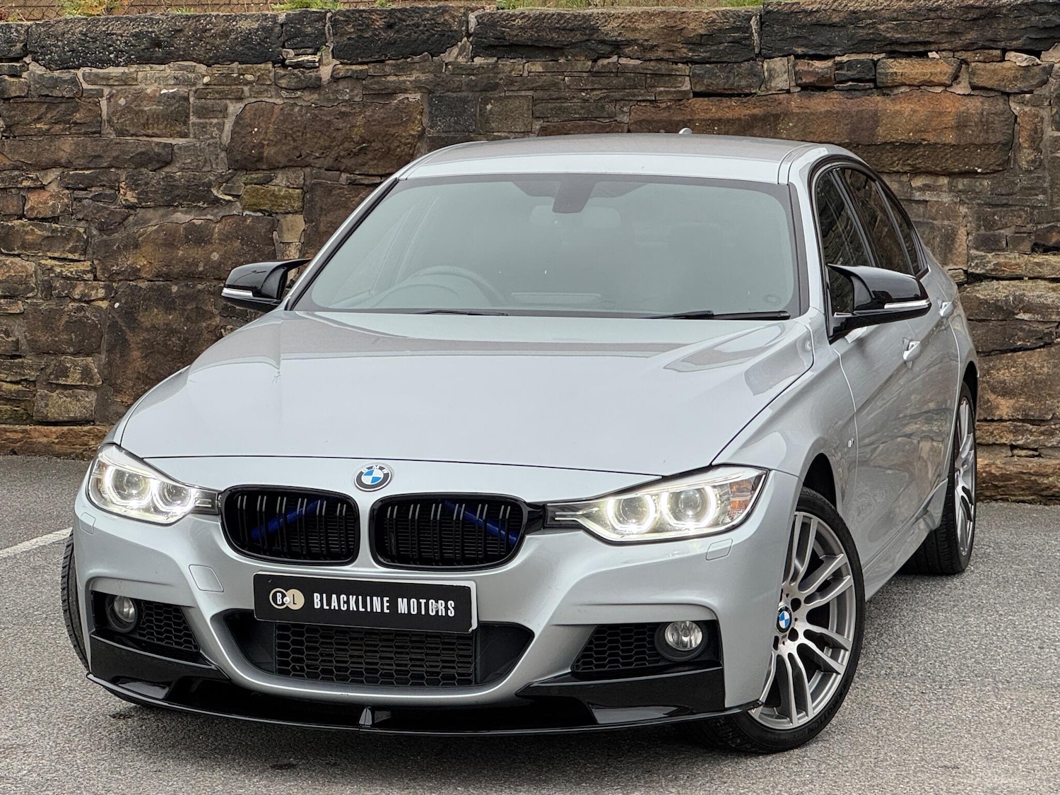 Used BMW 3 Series 2015 for sale - 76227656: Photo 3