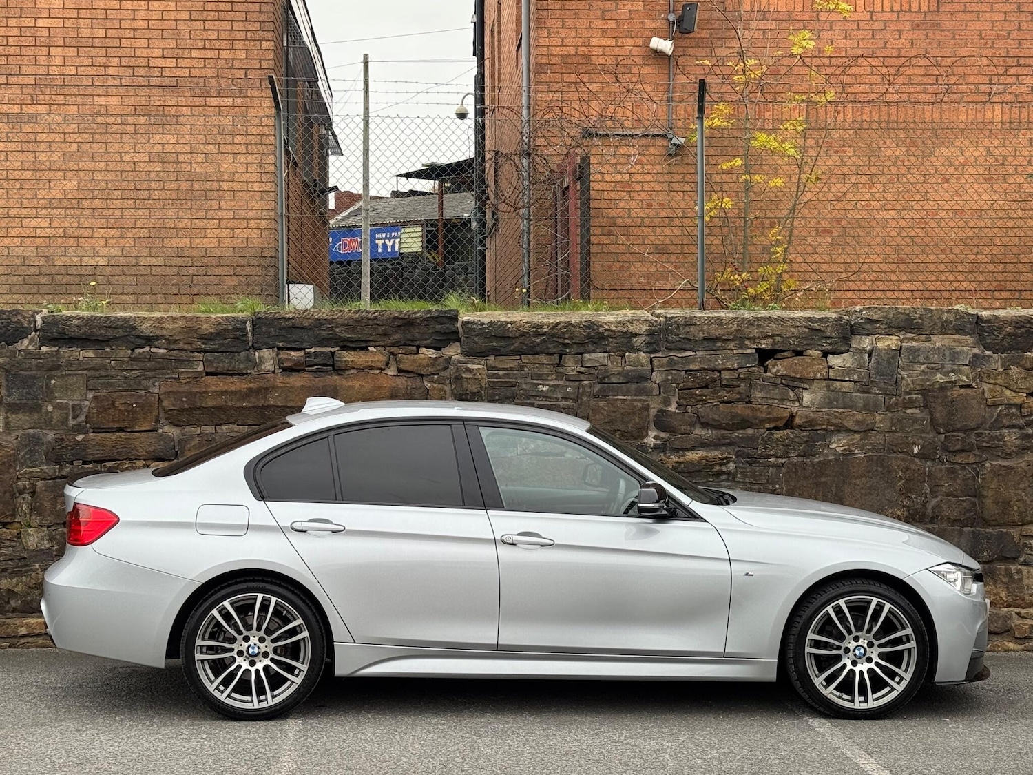 Used BMW 3 Series 2015 for sale - 76227656: Photo 8