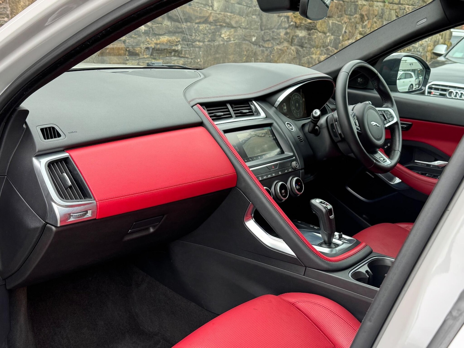 Used Jaguar E-Pace 2018 for sale - 76990295: Photo 15