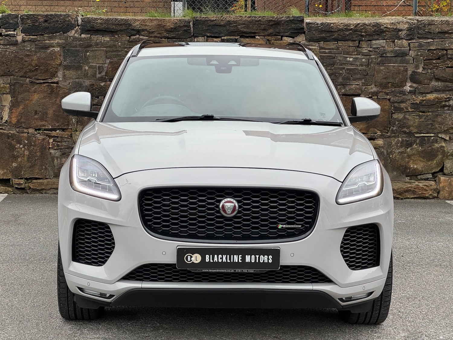 Used Jaguar E-Pace 2018 for sale - 76990295: Photo 2