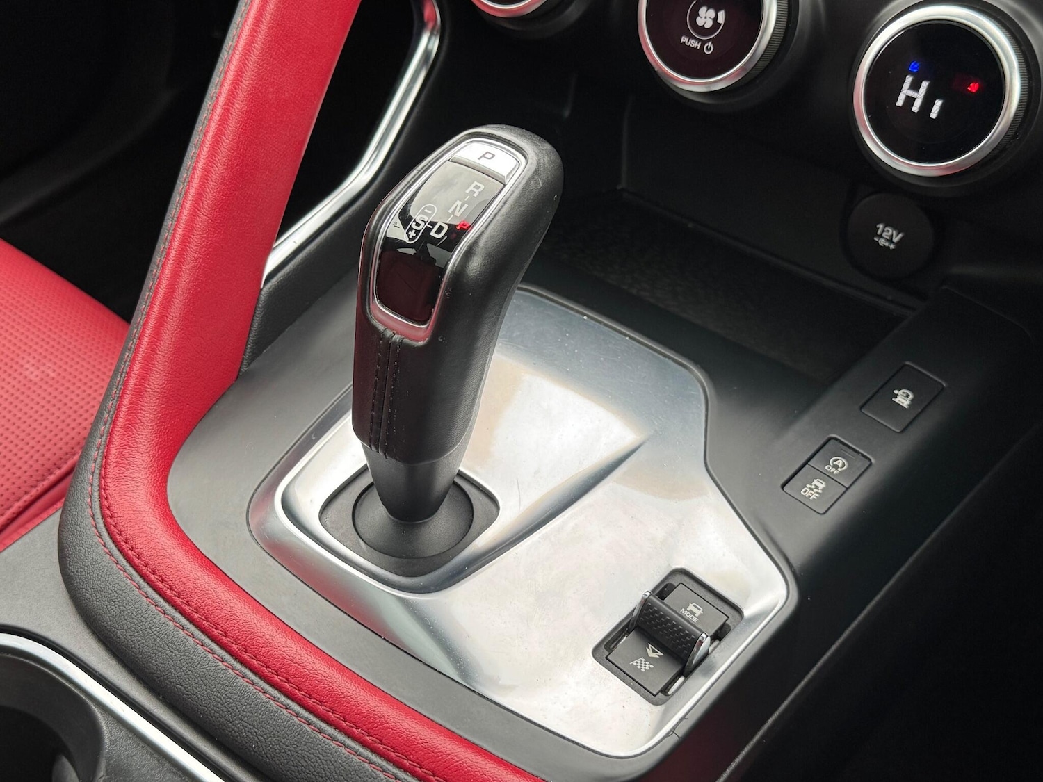 Used Jaguar E-Pace 2018 for sale - 76990295: Photo 41