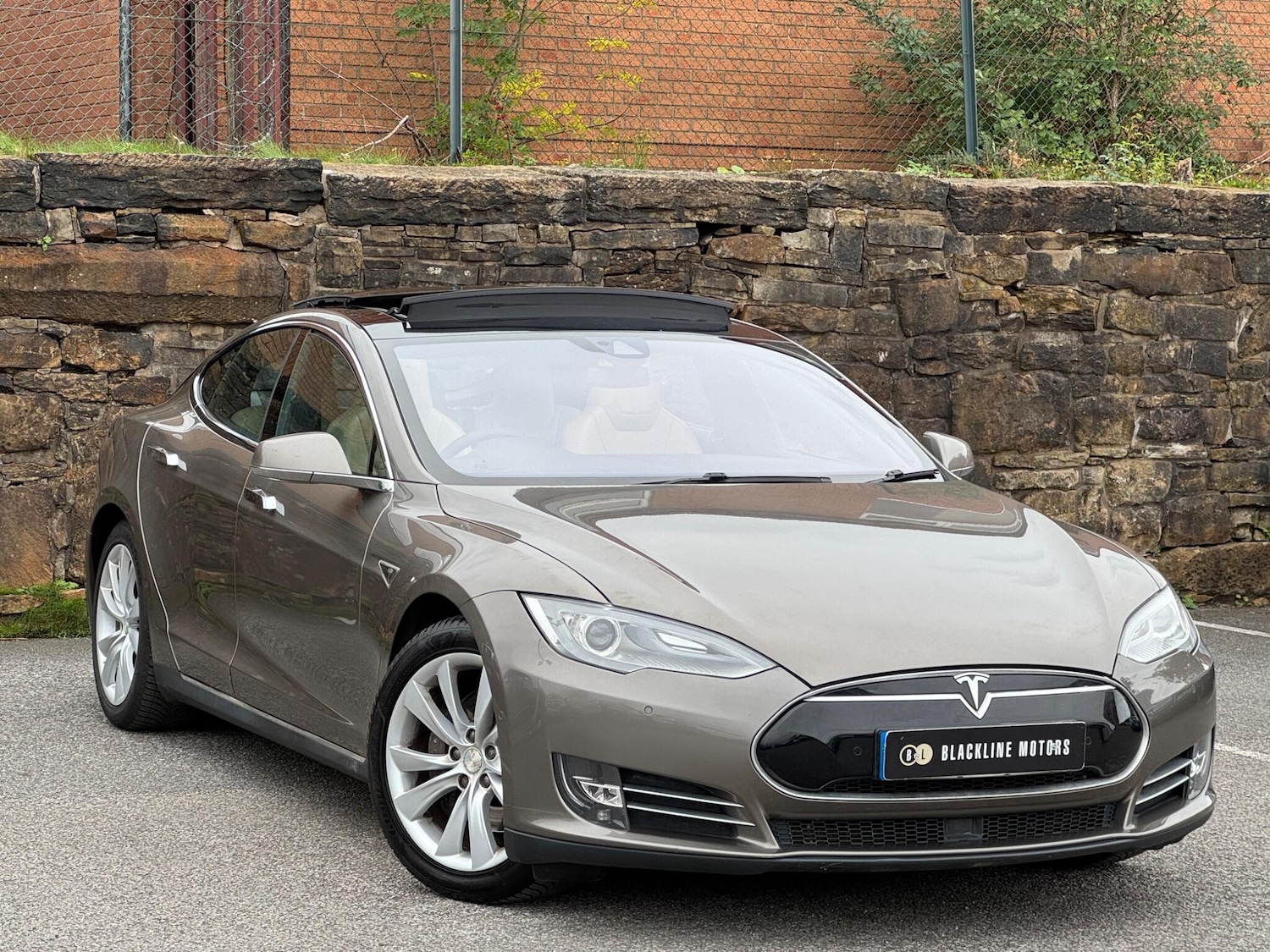 Used Tesla Model S 2016 for sale - 76161044: Photo 1