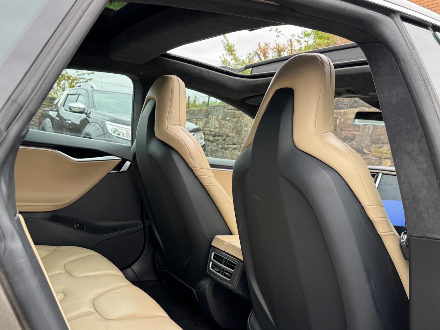 Used Tesla Model S 2016 for sale - 76161044: Photo 21