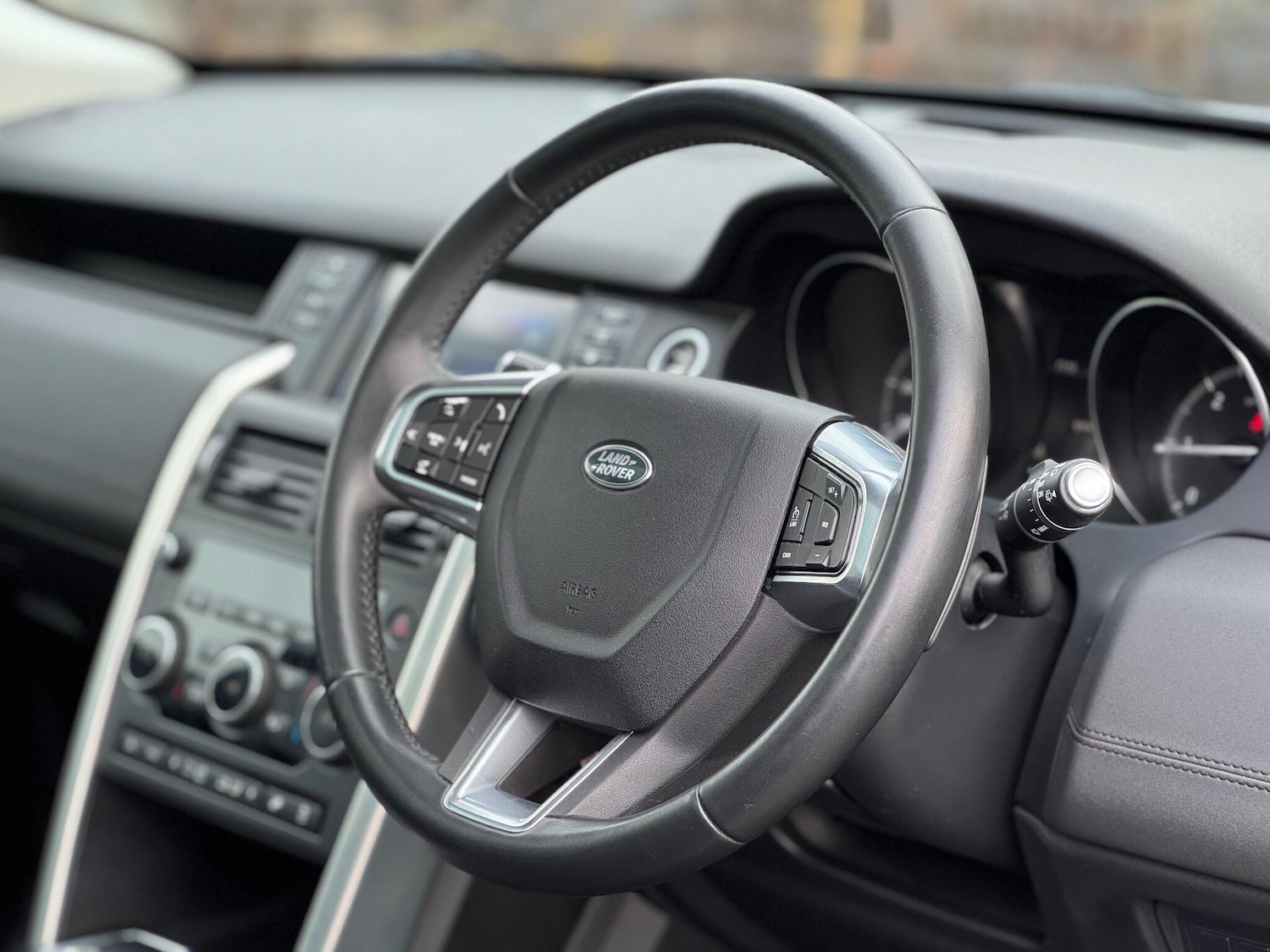 Used Land Rover Discovery Sport 2017 for sale - 76251254: Photo 12