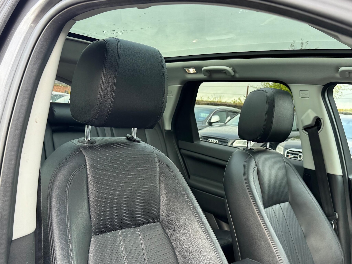 Used Land Rover Discovery Sport 2017 for sale - 76251254: Photo 18