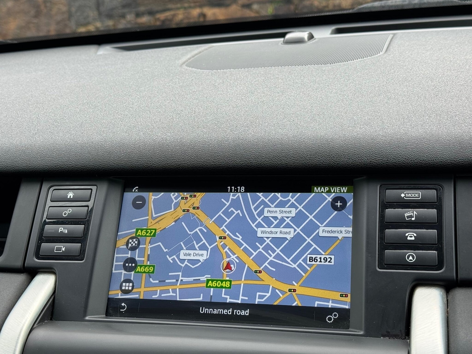 Used Land Rover Discovery Sport 2017 for sale - 76251254: Photo 31