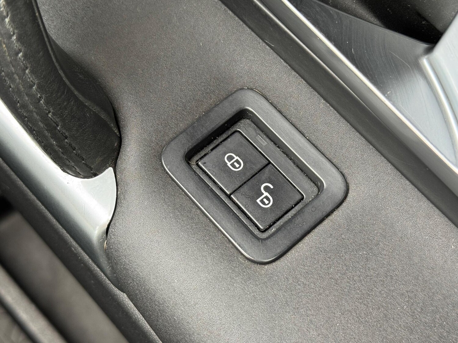 Used Land Rover Discovery Sport 2017 for sale - 76251254: Photo 47