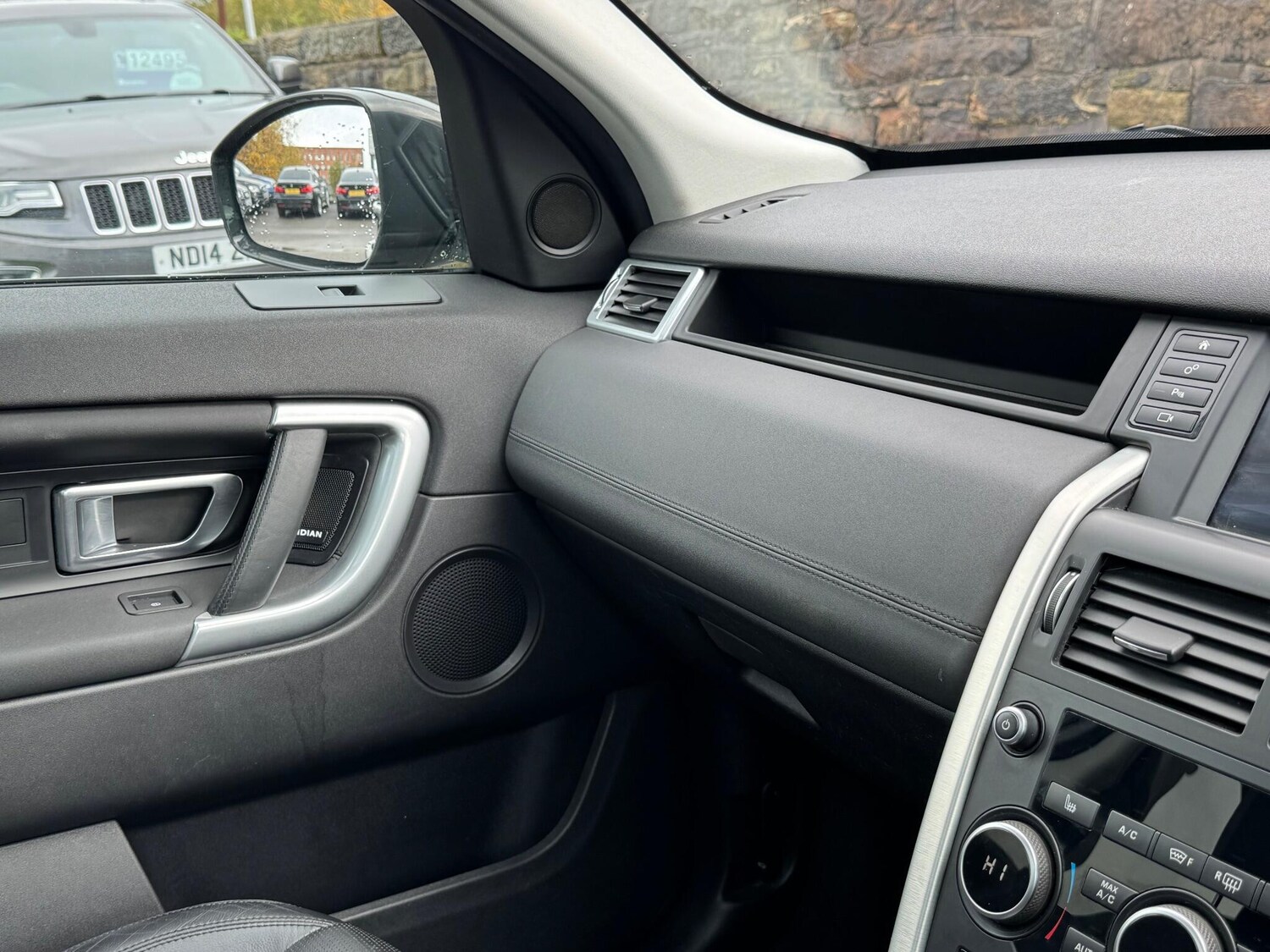 Used Land Rover Discovery Sport 2017 for sale - 76251254: Photo 49